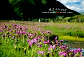 成都出发四姑娘山、丹巴甲居藏寨、塔公草原、墨石公园、新都桥高品纯玩三日游